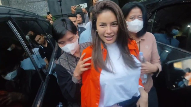 Nikita Mirzani ditahan Polda Metro Jaya. [FTNews.co.id]